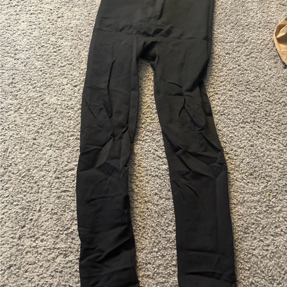 Maternity pants bundle - Picture 4 of 4